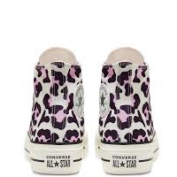 New Converse CTAS Lift High Top Platform - Picture 2 of 5